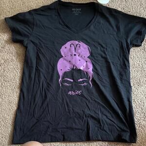 Black and Purple Aries Graphic Tee XL VNeck